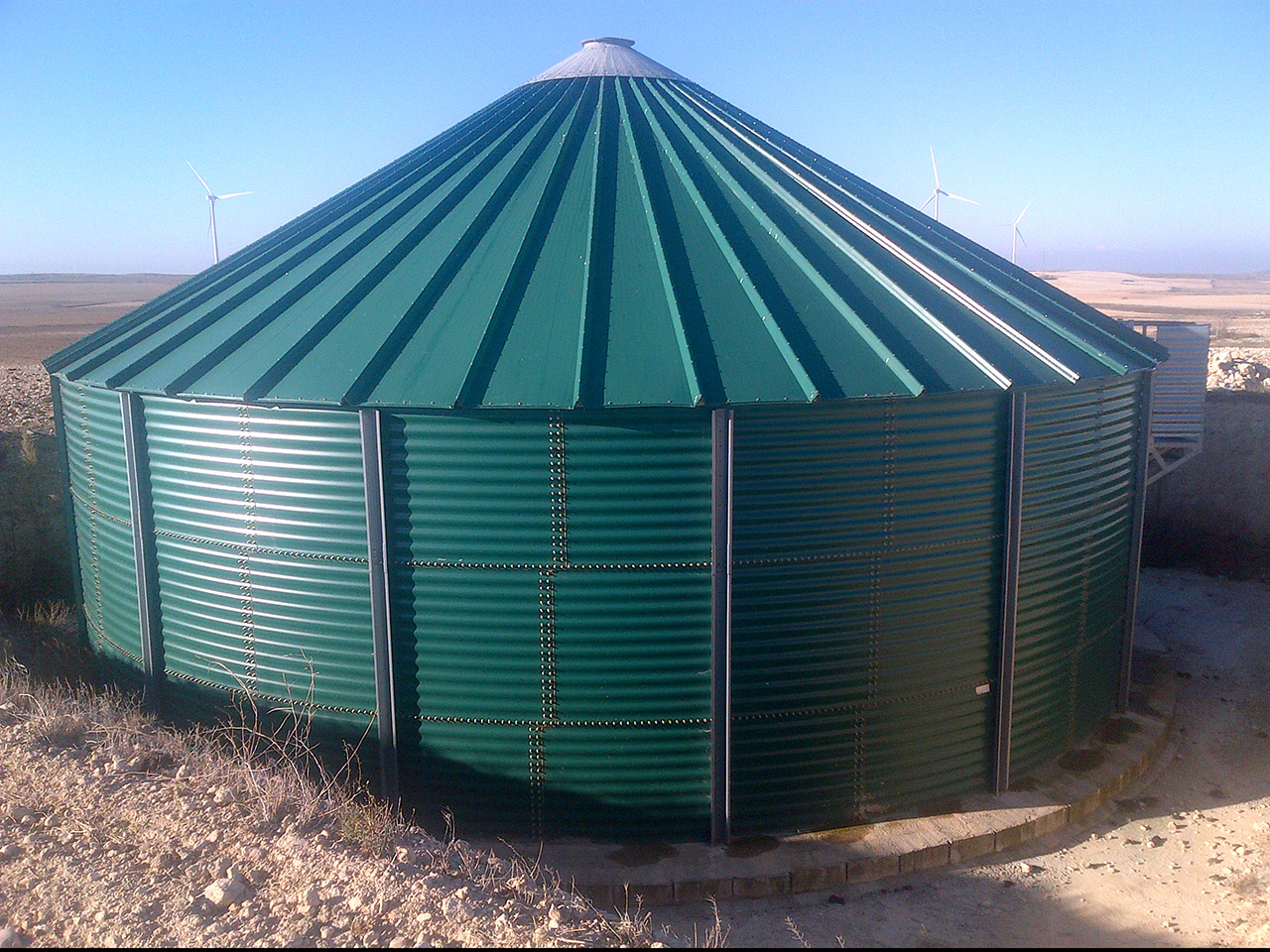 Storage of irrigation water - Sotanks